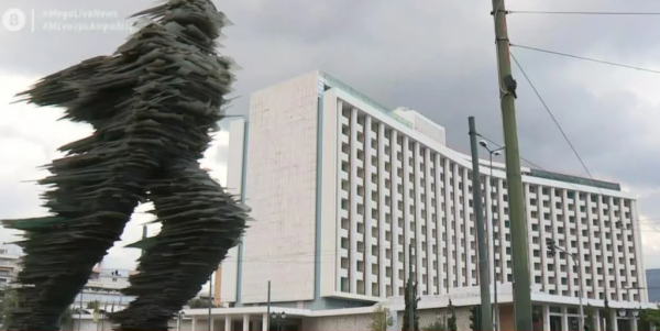Οδοιπορικό MEGA: «Φαντάσματα» τα μεγαλύτερα ξενοδοχεία στην Αθήνα