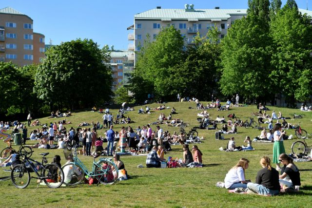 Η Σουηδία ξεκινάει έρευνα για τη διαχείριση της κρίσης του κοροναϊού