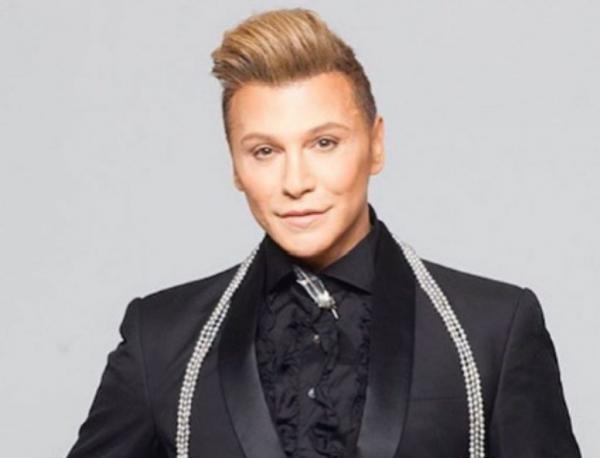 Τάκης Ζαχαράτος: Δεν θα φανταστείτε τι του ζήτησαν να κάνει ως Αλίκη Βουγιουκλάκη