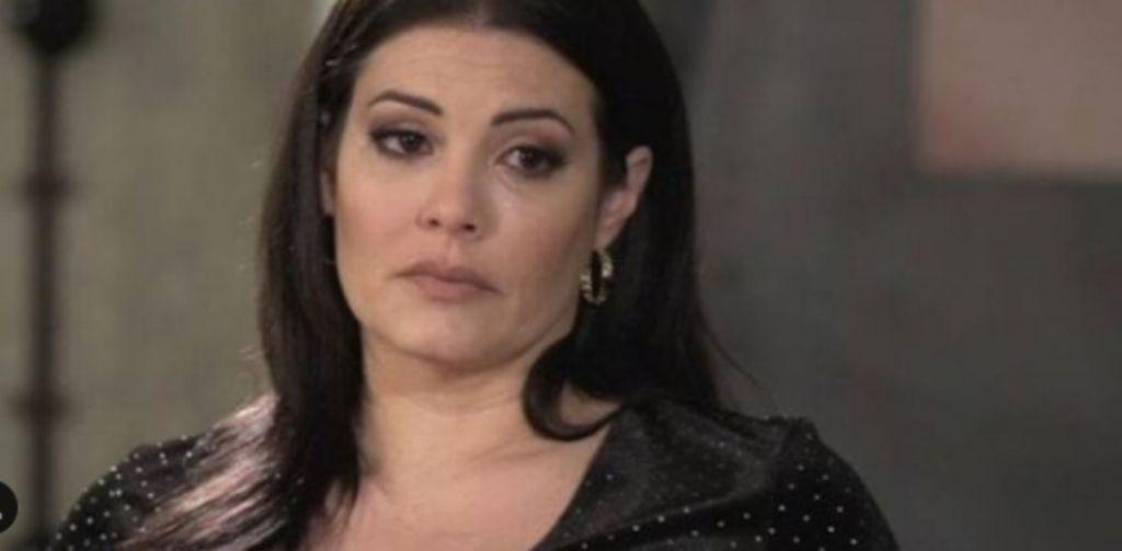 Μαρία Κορινθίου: «Λύγισε» στον αέρα εκπομπής