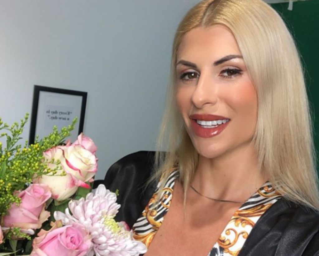 Ευρυδίκη Παπαδοπούλου: Ντύθηκε νύφη και παντρεύτηκε… το σκυλάκι της