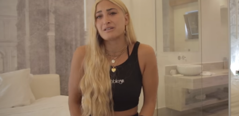 Ιωάννα Τούνη : Ο θύτης, το θύμα και τα όρνεα