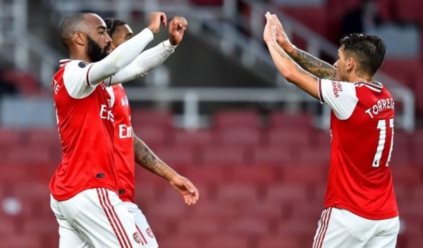 Ζωντανή για Ευρώπη η Άρσεναλ, 2-1 την Λίβερπουλ