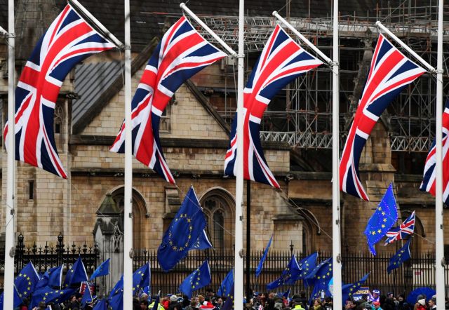 Brexit: Νέος γύρος συνομιλιών Λονδίνου - Βρυξελλών για να γεφυρωθεί το χάσμα