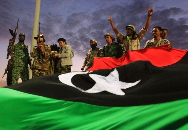 Διπλωματικό «πόκερ» για τη Λιβύη εν μέσω φόβων για γενικευμένη σύρραξη