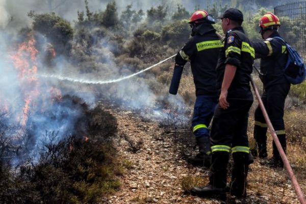Κάρυστος: Οριοθετήθηκε η φωτιά στους Ραπταίους – Σε επαγρύπνηση η πυροσβεστική