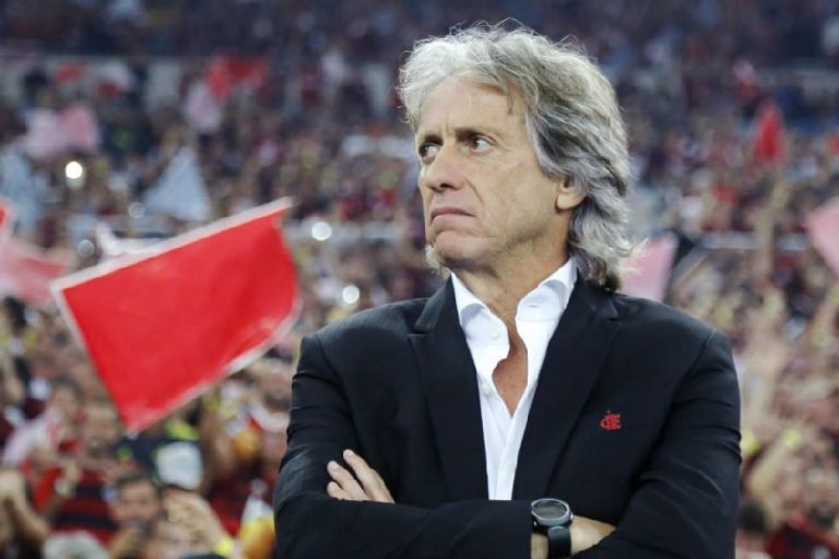 Ζόρζε Ζέσους: Επιστρέφει στην Μπενφίκα