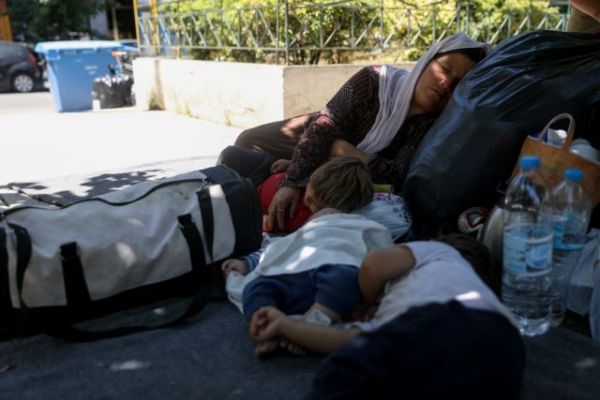 Δήμος Αθηναίων: Σχεδιάζεται προσωρινή δομή για πρόσφυγες