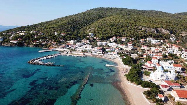 Κοροναϊός : Αυτοί είναι οι προορισμοί που προτιμούν οι τουρίστες στην Ελλάδα
