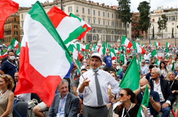 Ιταλία: Συγκέντρωση της ακροδεξιάς κατά της κυβέρνησης Κόντε