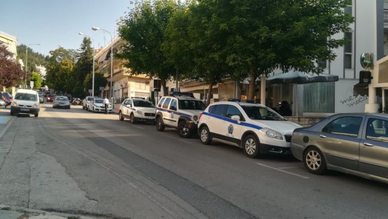 Επίθεση με τσεκούρι στην Κοζάνη: Στον ανακριτή ο δράστης