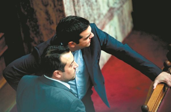 Σκοτεινές διαδρομές στο τρίγωνο Αθήνα – Λευκωσία – Καράκας