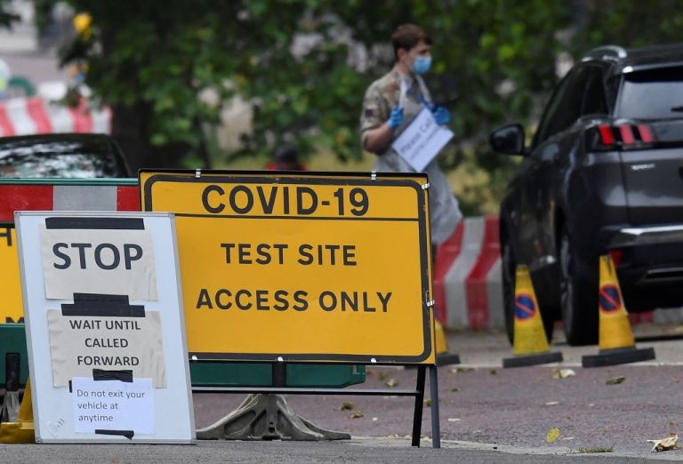 Βρετανία : Τεστ για κοροναϊό ακόμη και σε ασυμπτωματικούς