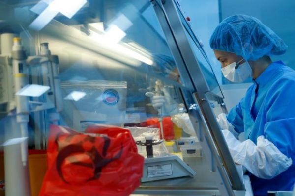 Κοροναϊός : Έντονη ανησυχία μετά τις προειδοποιήσεις επιστημόνων