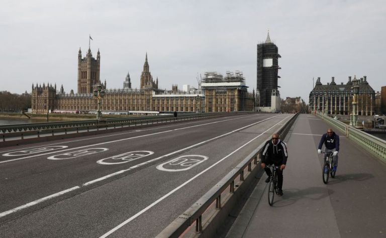 Βρετανία -Μελέτη : Το δεύτερο κύμα κοροναϊού ενδέχεται να στοιχίσει τη ζωή σε 120.000 ανθρώπους