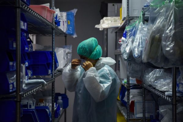 ΗΠΑ – Κοροναϊός: Σοκάρουν οι μαρτυρίες των γιατρών – «Είναι σκέτη κόλαση»