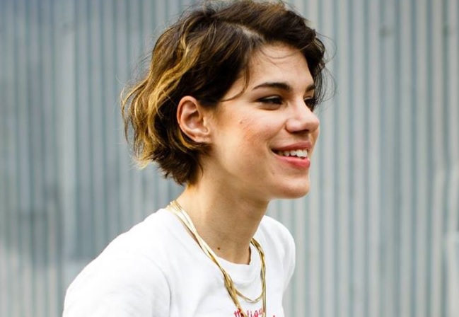 H Mόνικα θα ερμηνεύσει το «Saving the world» στην Ακρόπολη για τους ήρωες στη μάχη του κοροναϊού