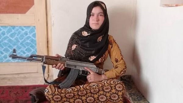 Eφηβη σκότωσε δύο Ταλιμπάν για να εκδικηθεί τον φόνο των γονιών της
