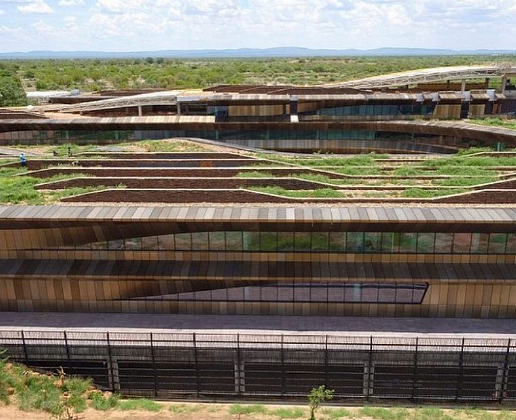 Οι SHoP Architects παρουσιάζουν το Κέντρο Καινοτομίας μέσα στην έρημο Καλαχάρι