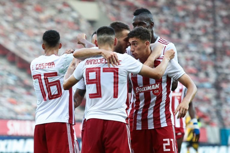 Αποθέωση για τον πρωταθλητή θρύλο (3-0)