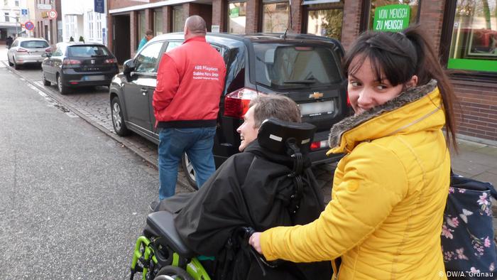 Νοσηλευτές : Οι απλήρωτοι ήρωες της κρίσης