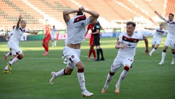 Η Νυρεμβέργη έμεινε στην κατηγορία με γκολ στο 90+6′