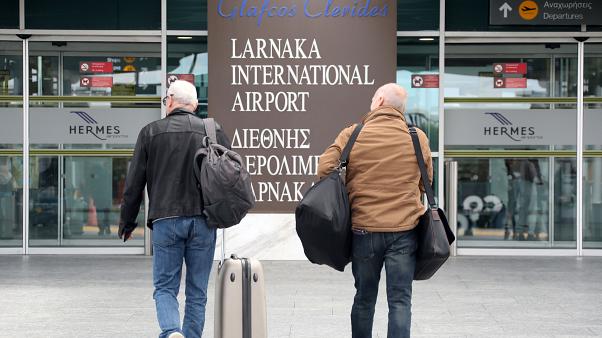Κοροναϊος : Ταξιδιωτική οδηγία του ΥΠΕΞ της Κύπρου – Σε δύο κατηγορίες οι χώρες