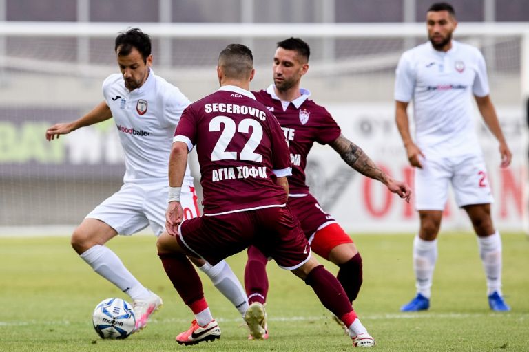 Σουζάνα στα… μπαράζ (λέμε τώρα)