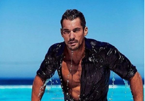 Ντέιβιντ Γκάντι: Το πιο ακροβοπληρωμένο μοντέλο του κόσμου κάνει διακοπές στη Σύρο