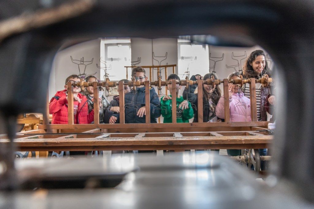 Μαθητές και μαθήτριες από την Τήνο έφτιαξαν τον δικό τους πολιτισμικό οδηγό