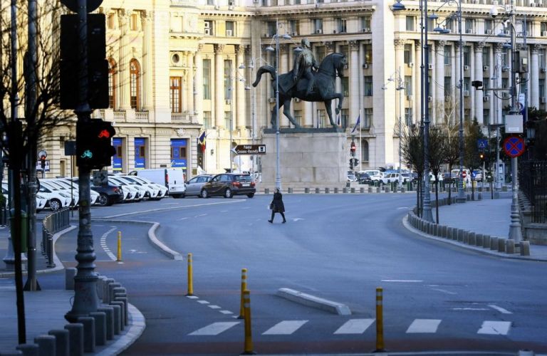 Επιστροφή στον Μεσαίωνα: Η Ρουμανία απαγορεύει τις Σπουδές Φύλου