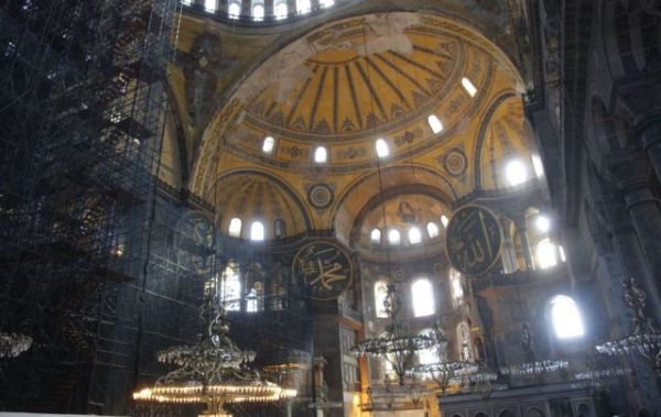 Αγία Σοφία : Ο Ερντογάν προκαλεί και ο τουρκικός Τύπος πανηγυρίζει – Επίθεση στον Βορίδη