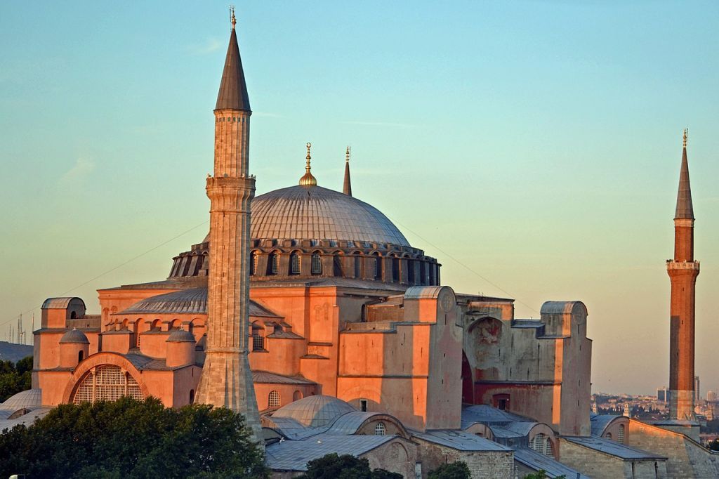 Αγία Σοφία: Οι φόρμουλες των Τούρκων για να μετατραπεί σε τζαμί – Σήμερα η απόφαση