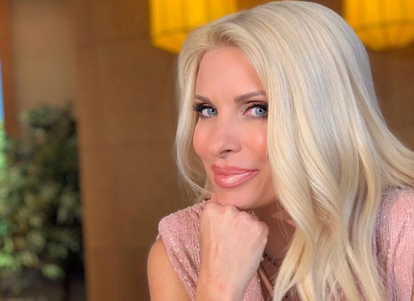 Ελένη Μενεγάκη: To Twitter την αποχαιρετά πριν το μεγάλο φινάλε