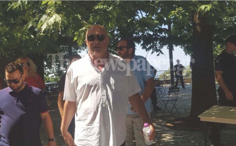 Aθλια συμπεριφορά Μπέου στις Σταγιάτες – «Πάρε δρόμο από δω τραμπούκε», φώναζαν οι κάτοικοι