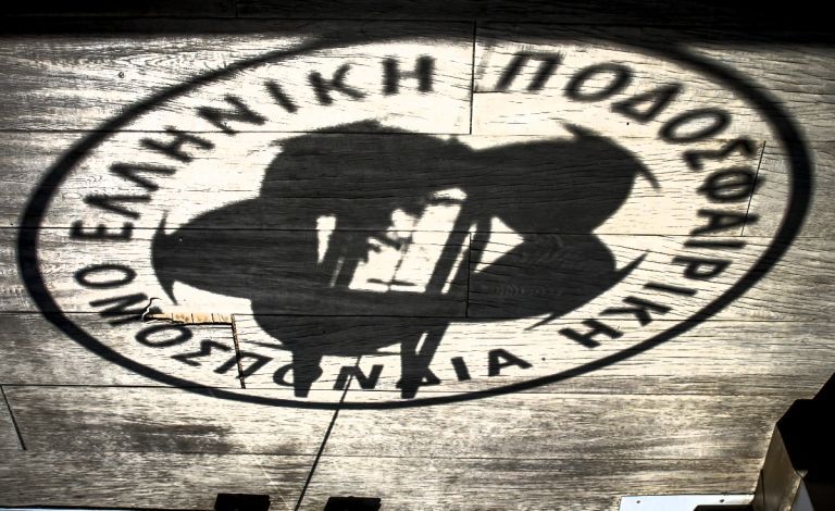 Εάν η ΕΠΟ κάνει πραξικόπημα, το ποδόσφαιρο πρέπει να πάει στα χέρια των ομάδων