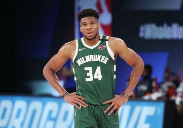 Φιλική νίκη για Μπακς με… συντήρηση στον Γιάννη