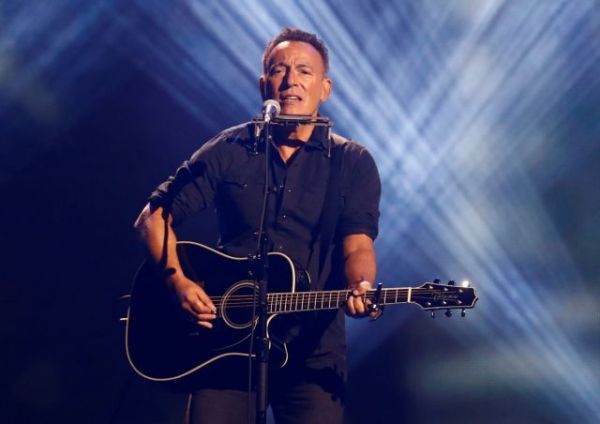 Μπρους Σπρίνγκστιν: Κυκλοφορεί και επίσημα μετά από χρόνια το live «Streets of Philadelphia»