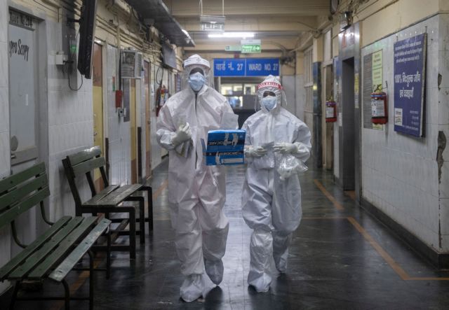 Ινδία : Σοκαρισμένος από το κόστος θεραπείας του κοροναϊού έκανε τα γραφεία του νοσοκομείο