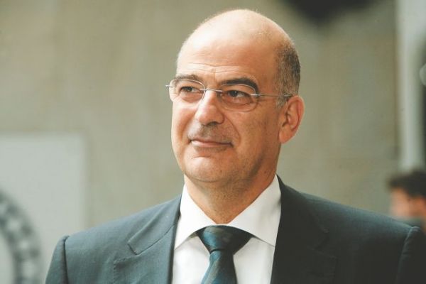 Εκτάκτως στη Λιβύη ο Νίκος Δένδιας