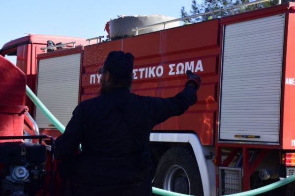 Κέρκυρα : Φωτιά σε δασική έκταση στην περιοχή Τσουκαλιό