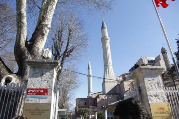 Βλάσης : Η Τουρκία έχει ξεφύγει – Θα αντιδράσουμε σκληρά αν «έρθει» τουρκικό γεωτρύπανο