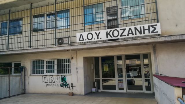 Επίθεση με τσεκούρι στην Κοζάνη: Κρίσιμη η κατάσταση του 56χρονου