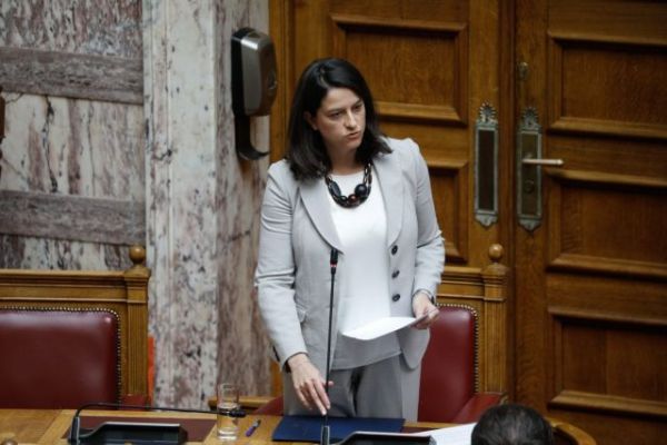 Κεραμέως : Δεν υπάρχει λόγος να αλλάξει η ημερομηνία έναρξης των σχολείων