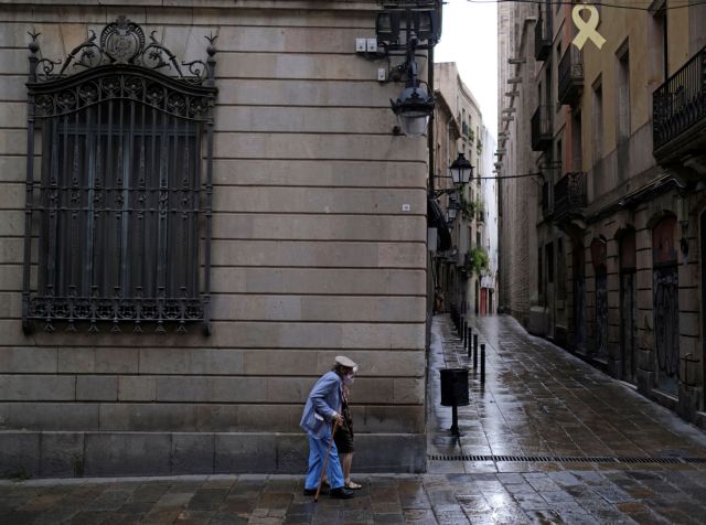 Κοροναϊός - Ισπανία : Καλούνται οι κάτοικοι τριών πόλεων 