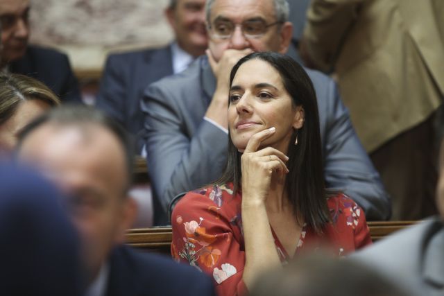 Η Νόνη Δούνια για τη πρωτοβάθμια υγεία σε Τροιζήνα, Πόρο, Υδρα