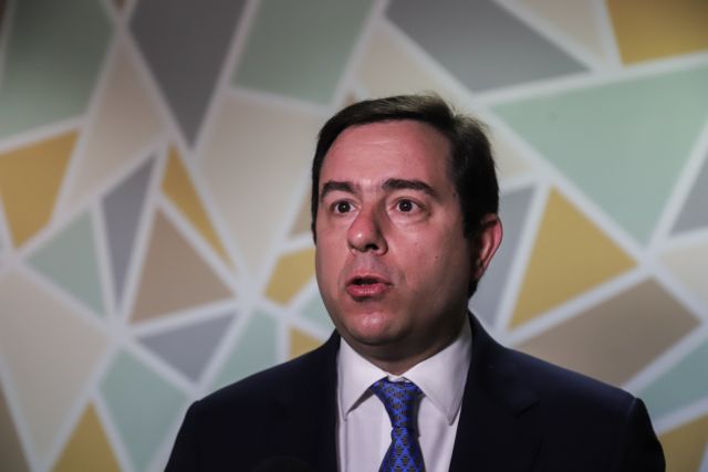 Υπ. Μετανάστευσης : Οκτάμηνη παράταση των αδειών διαμονής που λήγουν από 20/7 έως 31/12