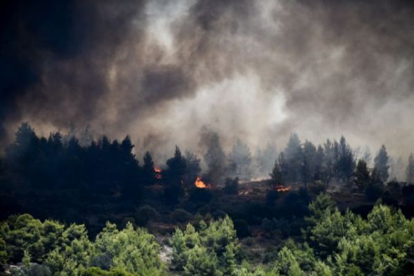 Ορατή από το Διάστημα η πυρκαγιά στις Κεχριές