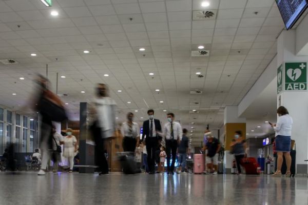 Κοροναϊός: Μόνο με αρνητικό τεστ στην Ελλάδα οι ταξιδιώτες από Βουλγαρία και Ρουμανία