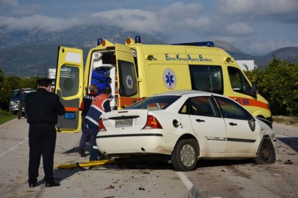 Τροχαίο στην εθνική οδό Αθηνών – Θεσσαλονίκης: Ενας νεκρός και τραυματίες μια γυναίκα και παιδί
